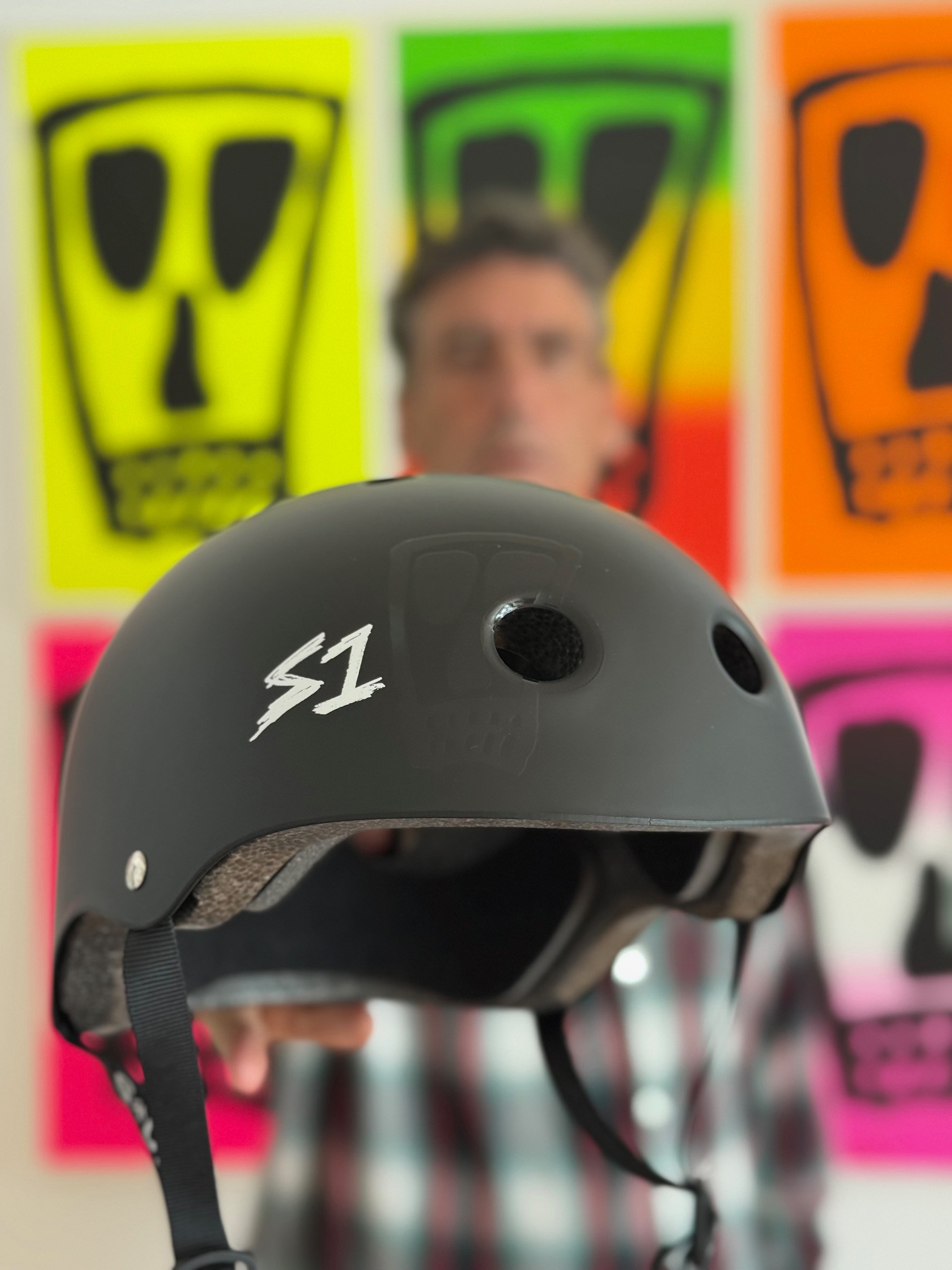 CASCO S1 BLACK MATTE / LANCE MOUNTAIN NEW - Imagen 4